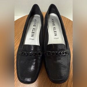 Anne Klein Akvalya Black Chain Iflex Textured Flat Loafer Shoe 9.5 M